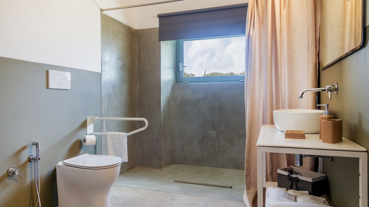 Photo of Bathroom in Saline Sadun