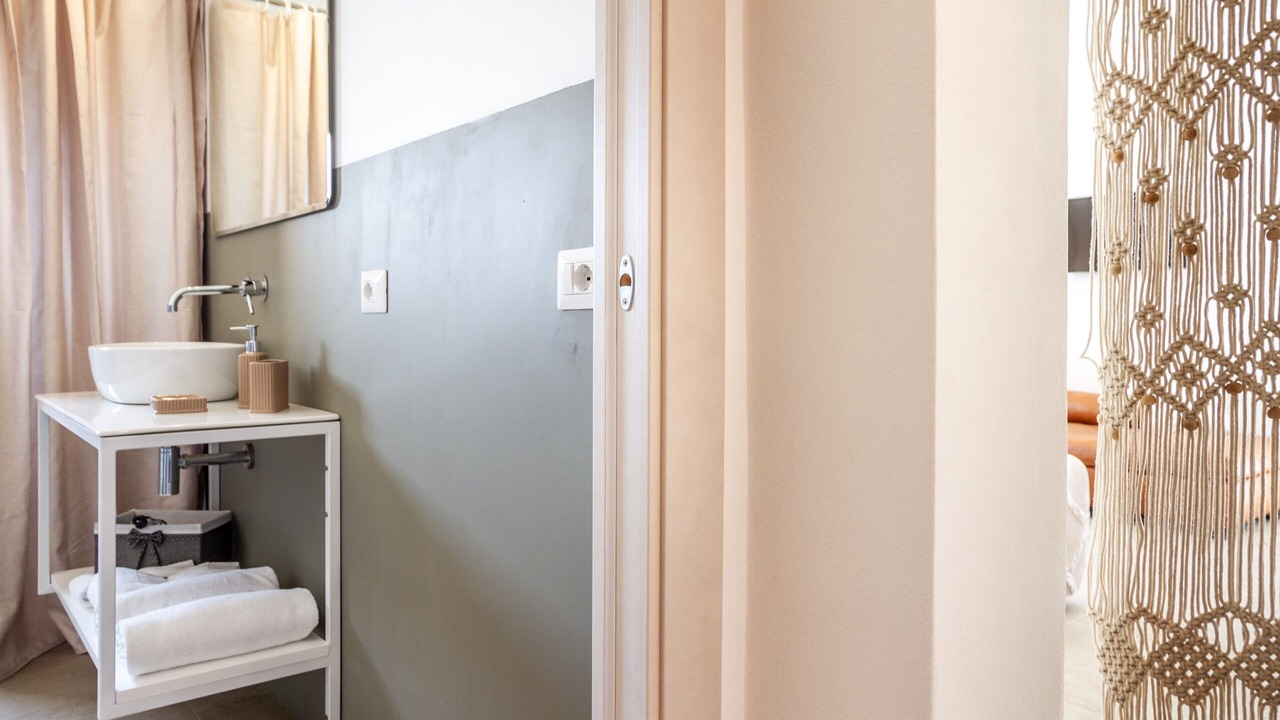 Photo of Bathroom in Saline Sadun