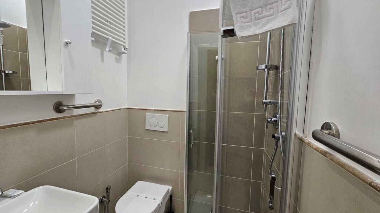 Photo of Bathroom in Salario