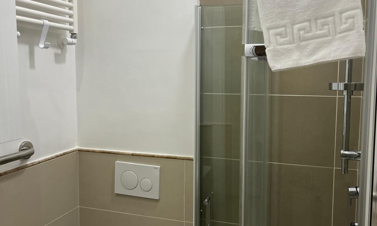 Photo of Bathroom in Salario