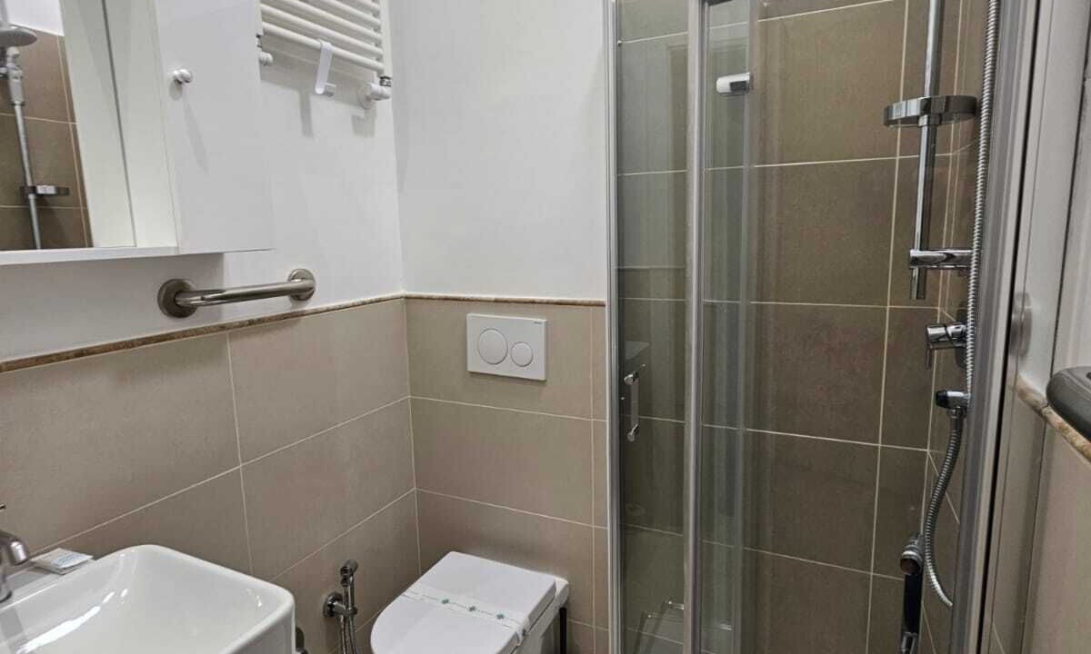 Photo of Bathroom in Salario