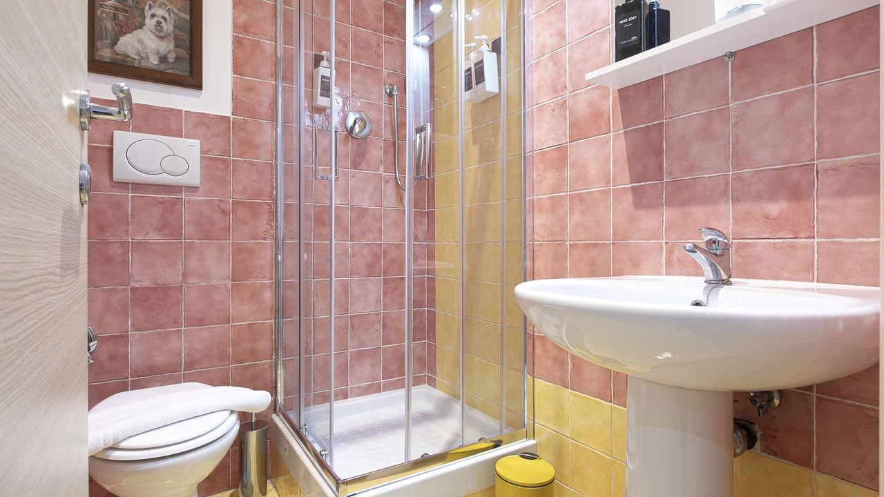 Photo of Bathroom in Quartiere XX Ardeatino