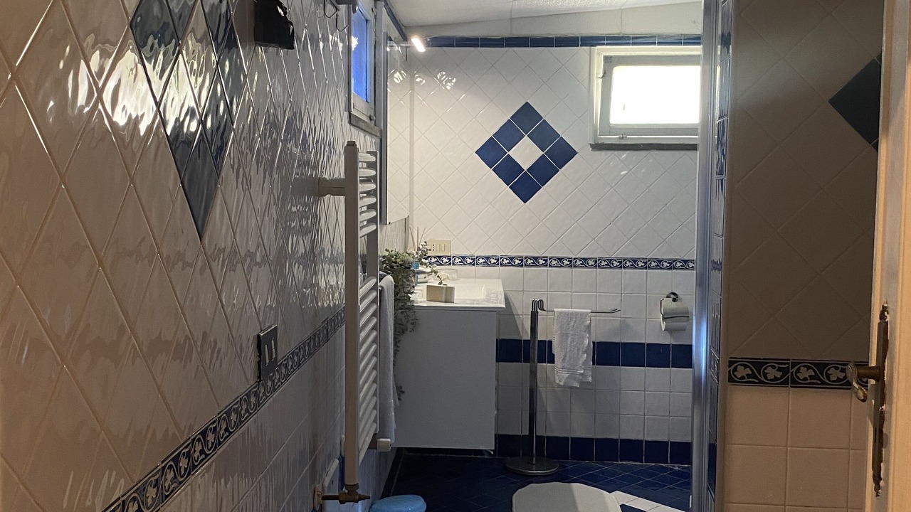 Photo of Bathroom in Meta