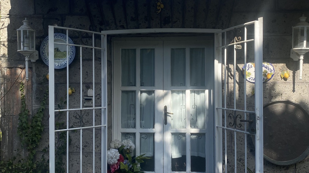 Photo of Outdoor in Meta