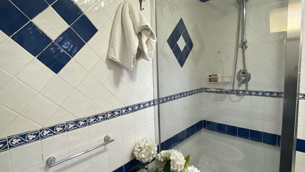 Photo of Bathroom in Meta