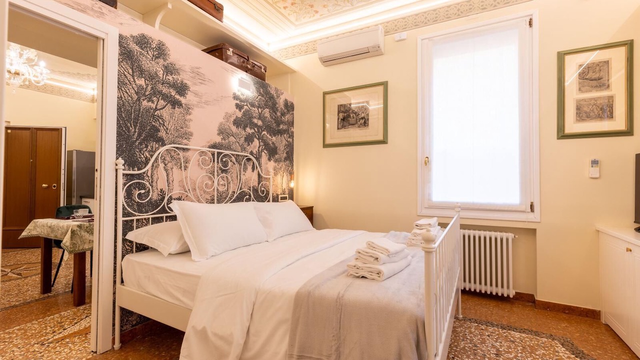Photo of Bedroom in Saragozza-Porto