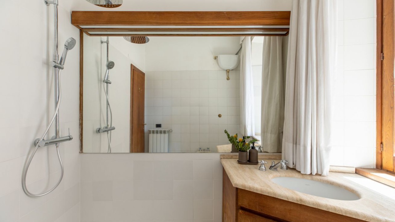 Photo of Bathroom in Rome City Centre