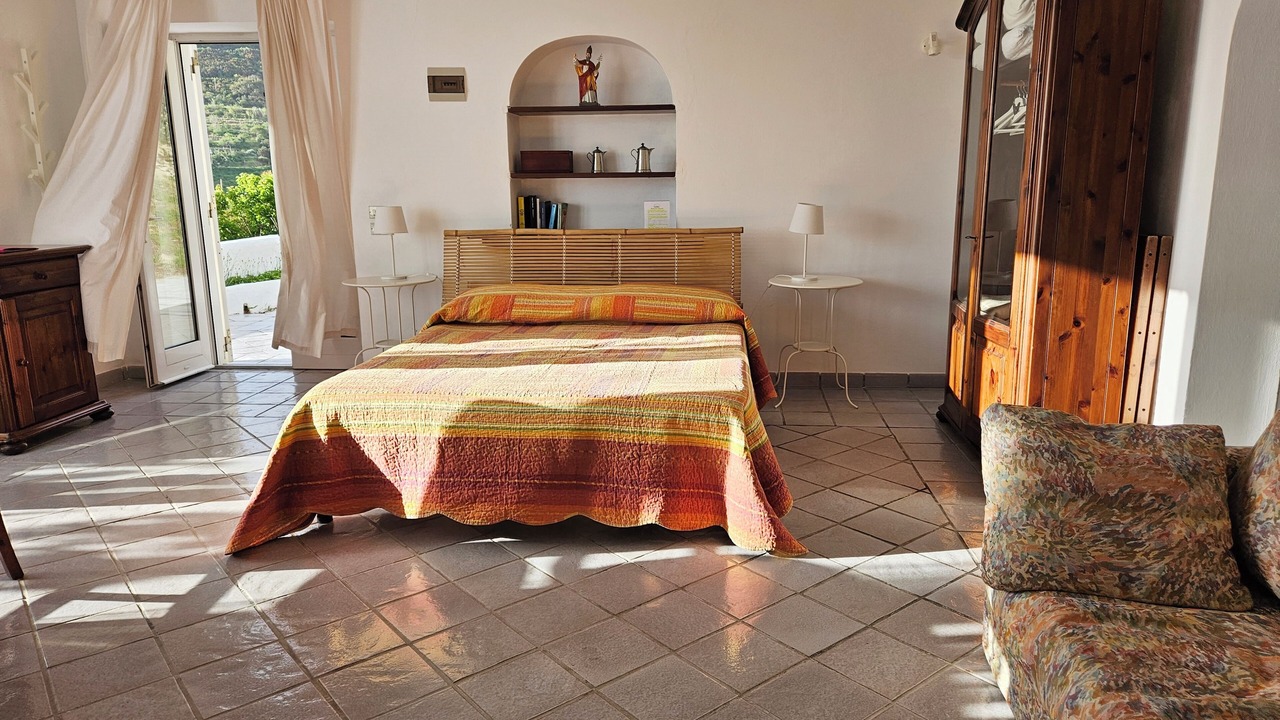 Photo of Bedroom in Le Forna