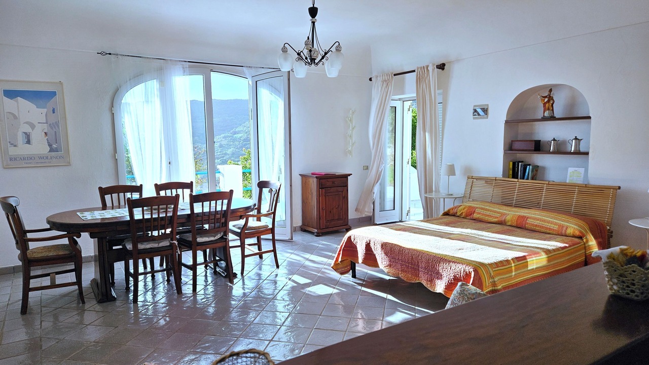 Photo of Bedroom in Le Forna
