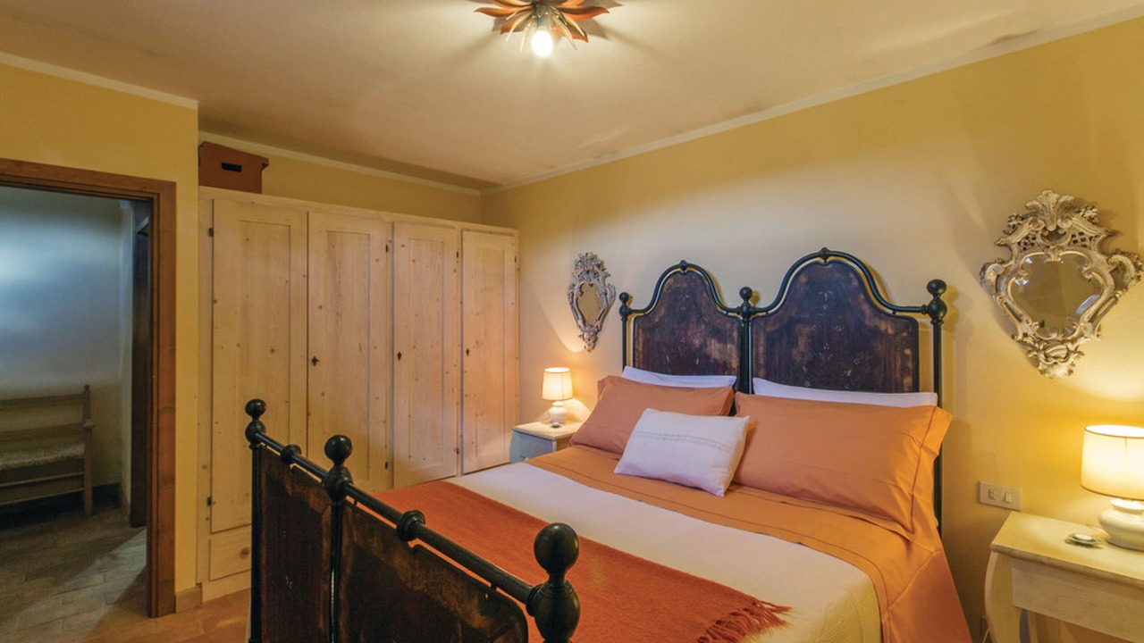 Photo of Bedroom in Collelungo