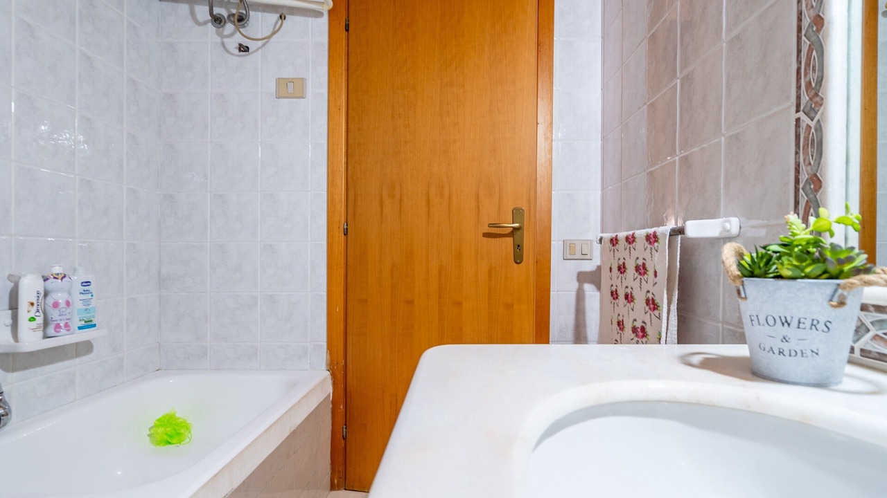 Photo of Bathroom in Floridia
