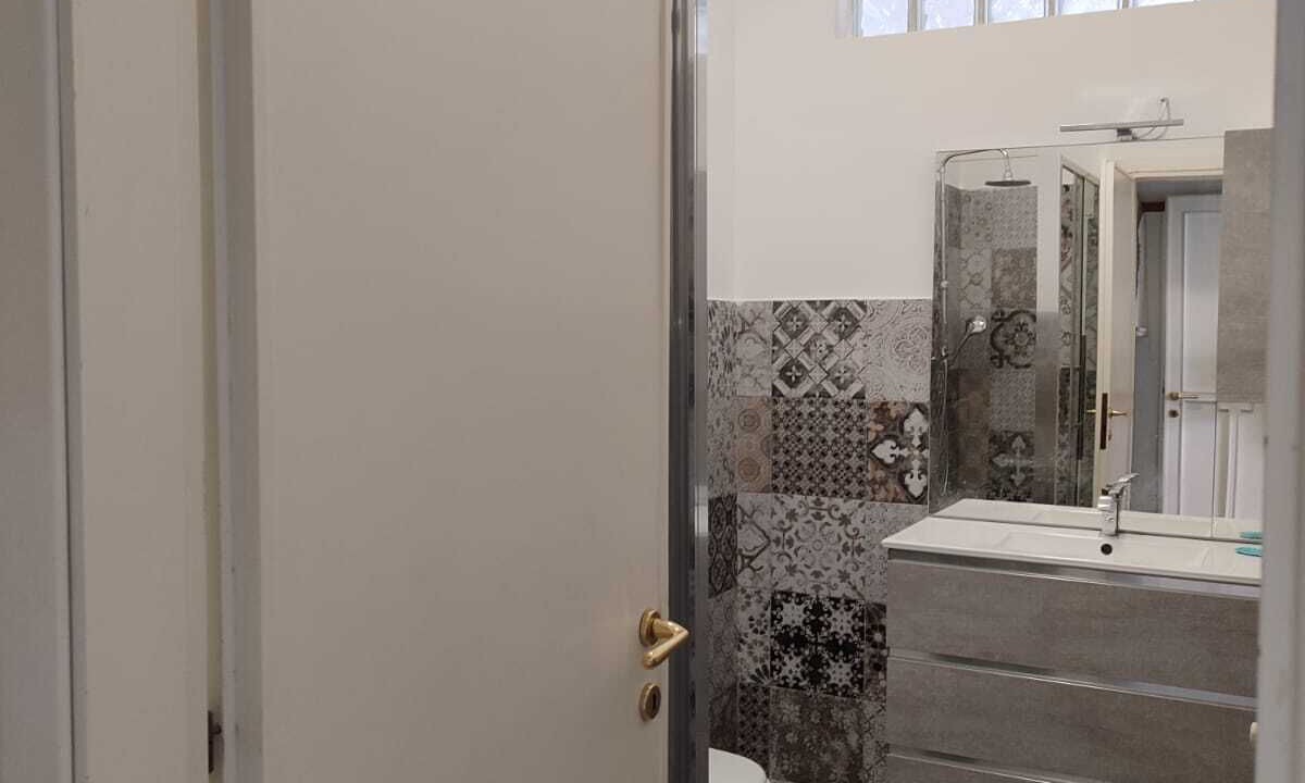 Photo of Bathroom in Zona XXXIV Casal Palocco