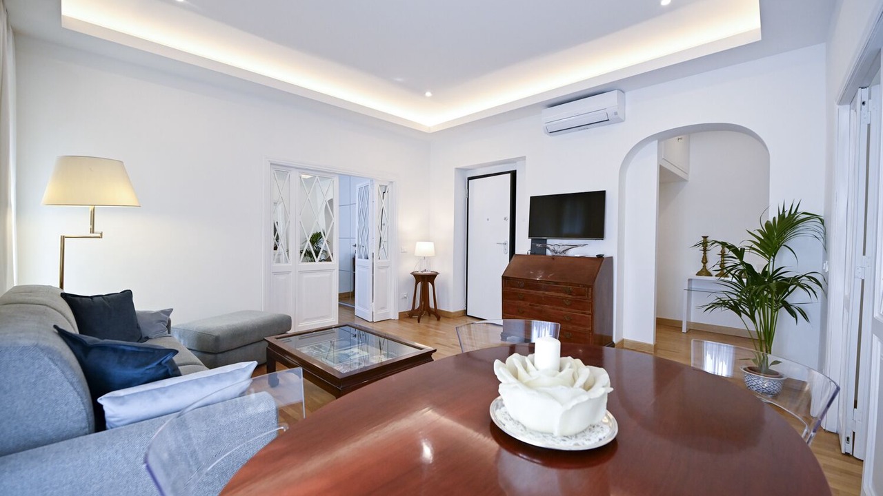 Photo of Livingroom in Rione XVI Ludovisi