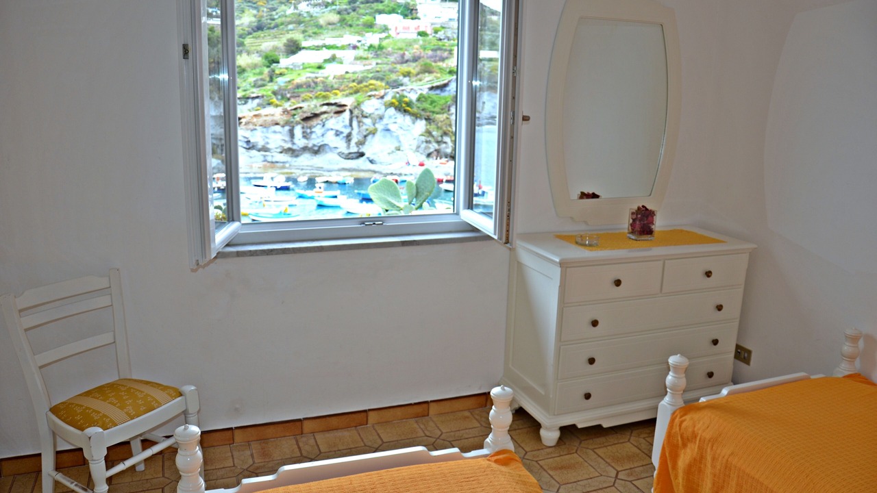 Photo of Bedroom in Le Forna