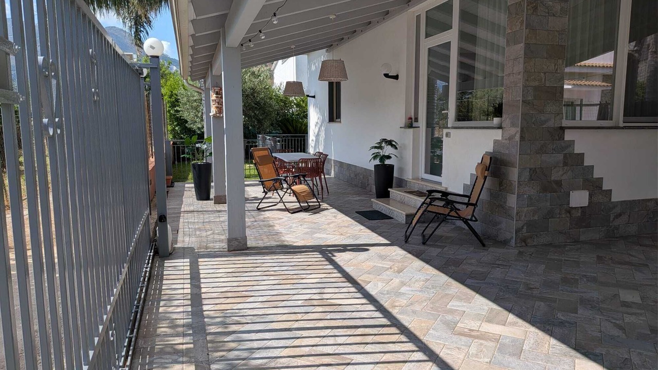 Photo of Patio Balcony in Villa Grazia di Carini