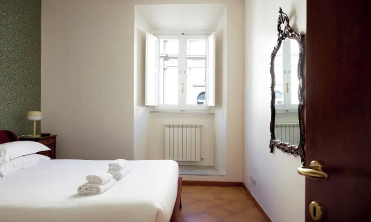 Photo of Bedroom in Rione VI Parione