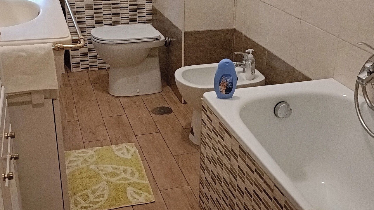 Photo of Bathroom in Quartiere XX Ardeatino
