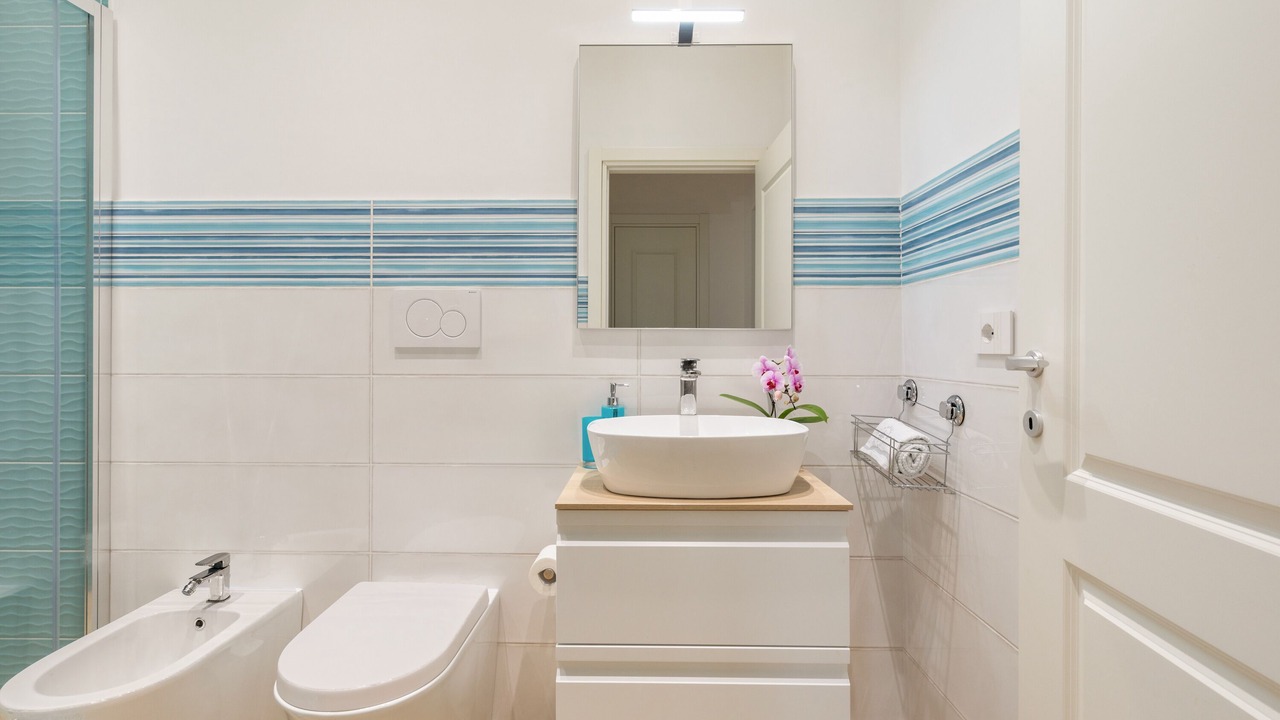 Photo of Bathroom in Quartiere XXXIII Lido di Ostia Ponente