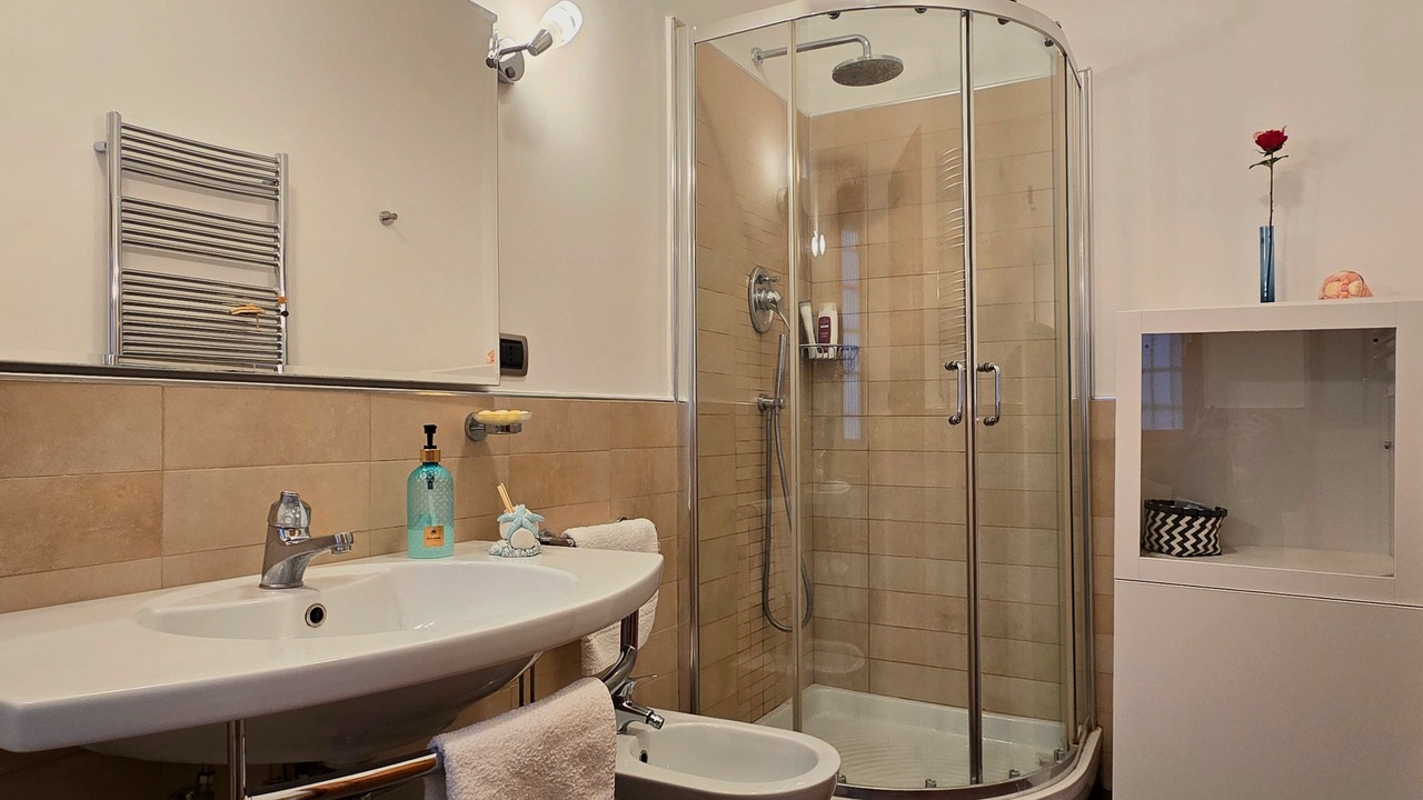 Photo of Bathroom in Quartiere XX Ardeatino
