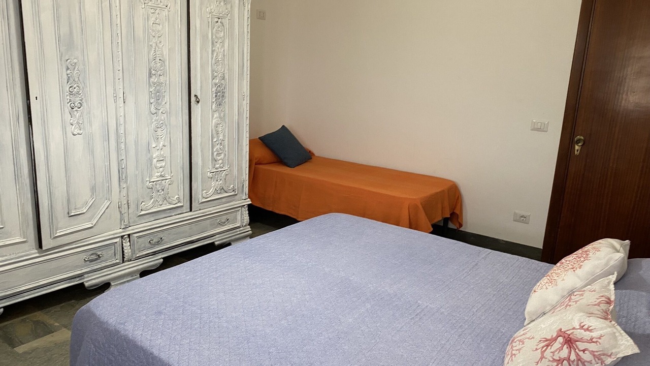 Photo of Bedroom in Le Forna