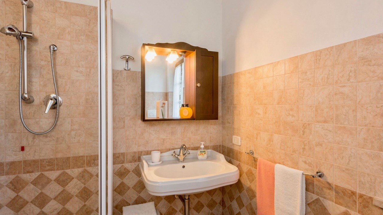 Photo of Bathroom in Popoltaio-Schiacciato