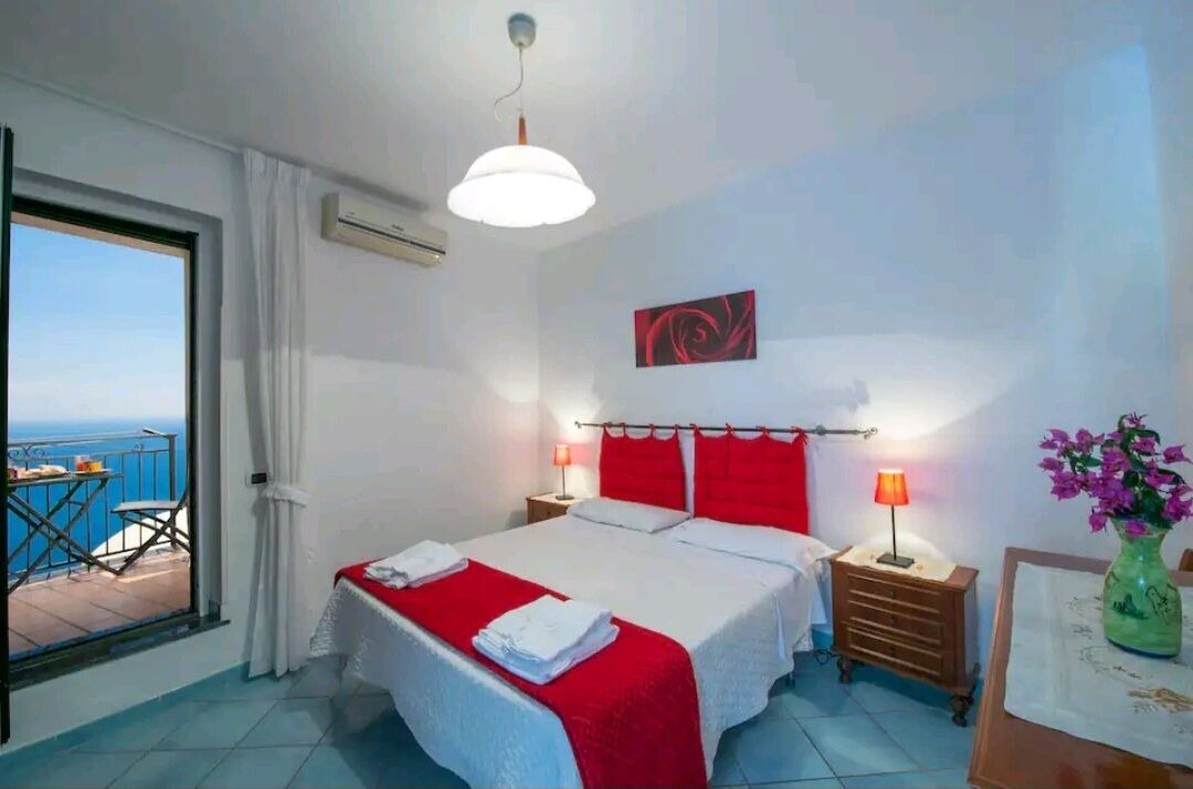 Photo of Bedroom in Furore