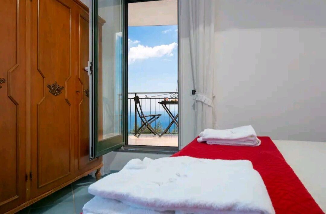 Photo of Bedroom in Furore