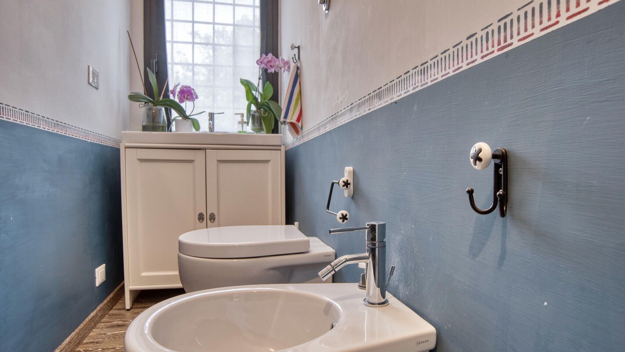 Photo of Bathroom in Sutri