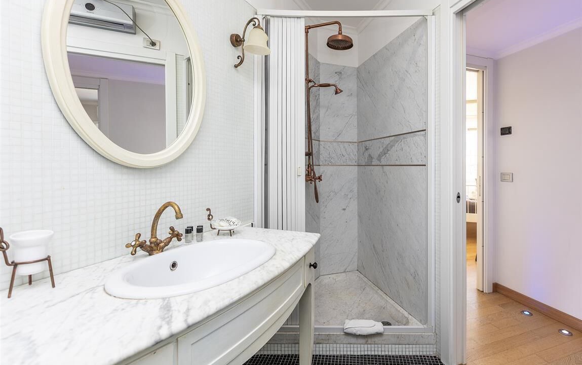 Photo of Bathroom in Aventine