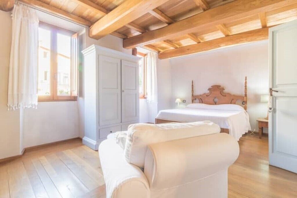 Photo of Bedroom in Farnese