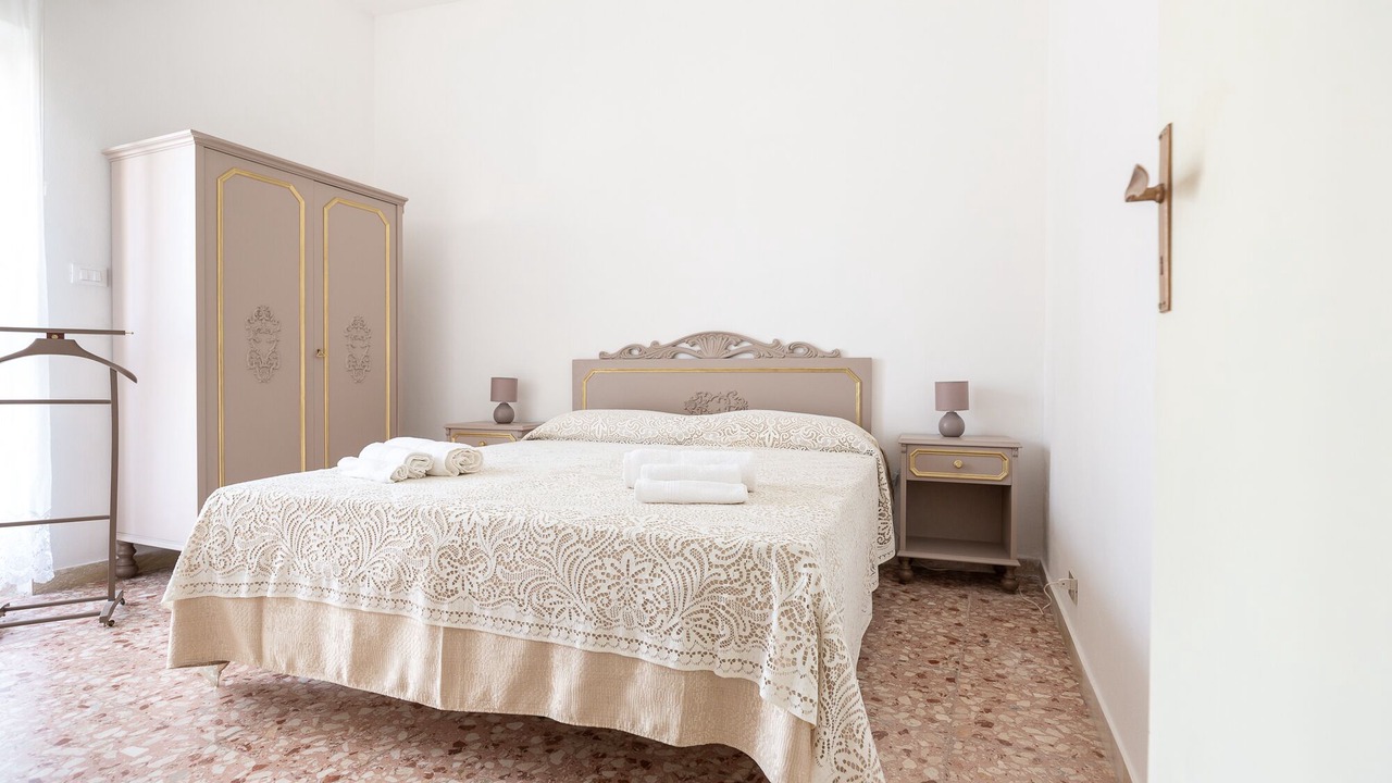 Photo of Bedroom in Noto Historic Centre