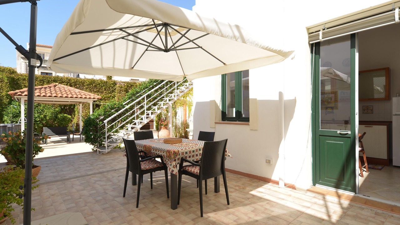 Photo of Patio Balcony in Floridia
