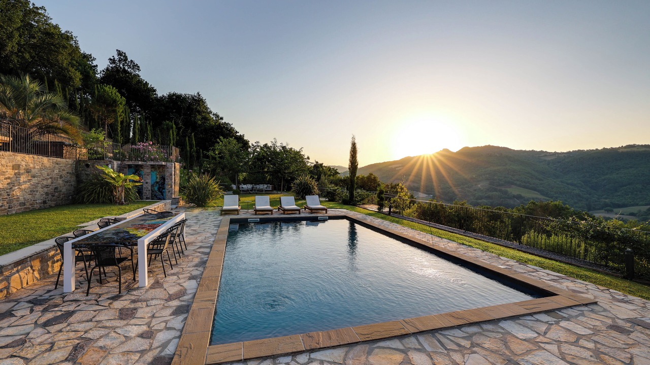 Photo of Outdoor in Montone