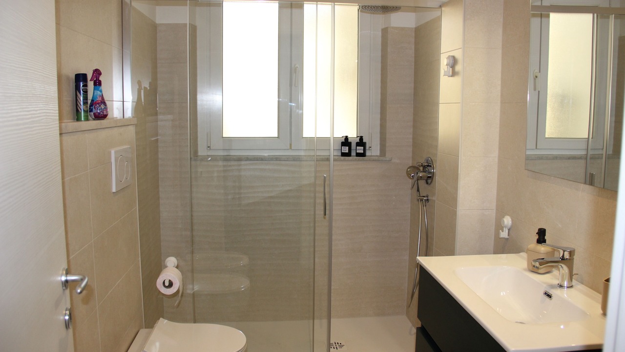 Photo of Bathroom in Quartiere XXXIII Lido di Ostia Ponente
