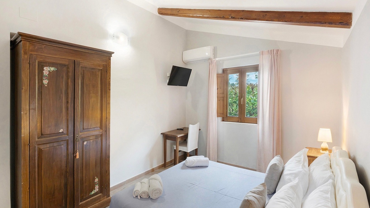 Photo of Bedroom in Stella Cilento