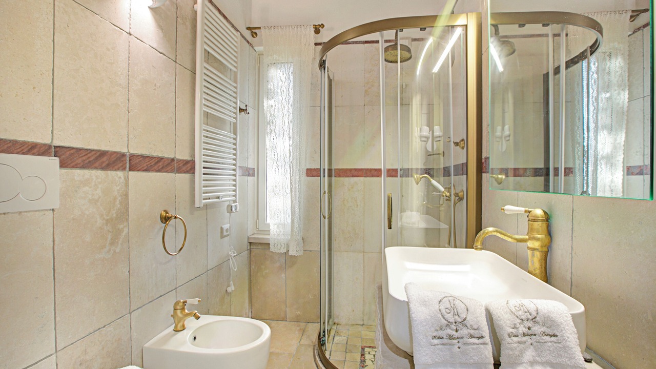 Photo of Bathroom in Villa Castelli