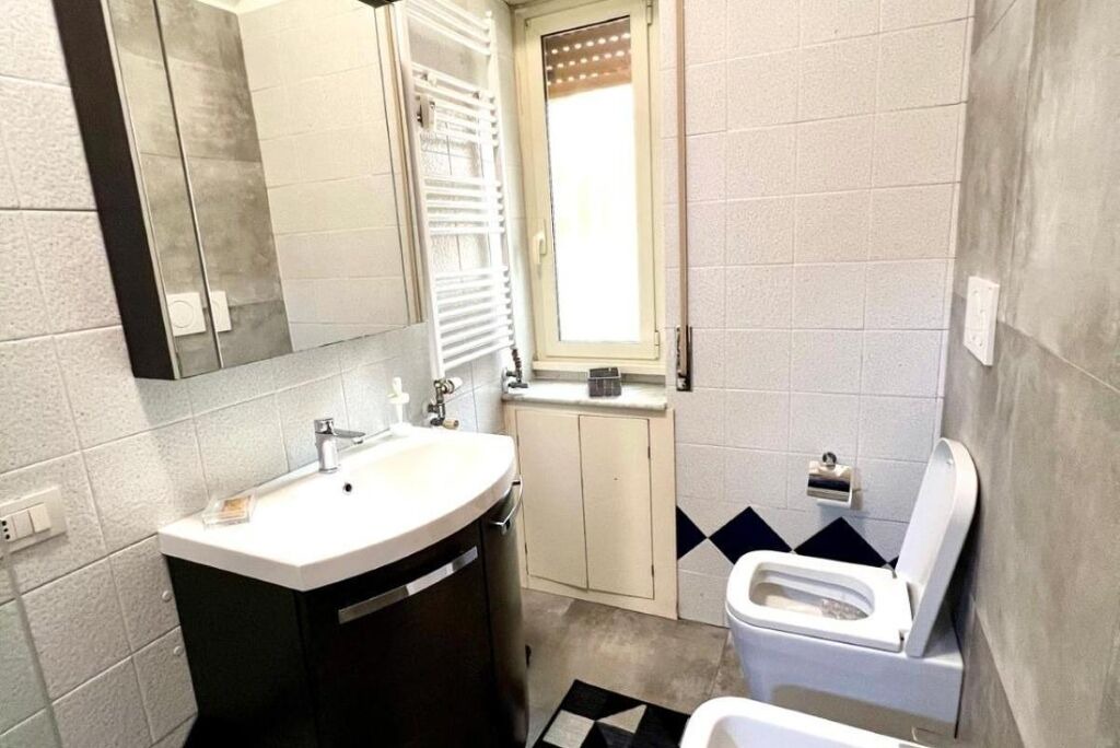 Photo of Bathroom in Quartiere XXVII Primavalle