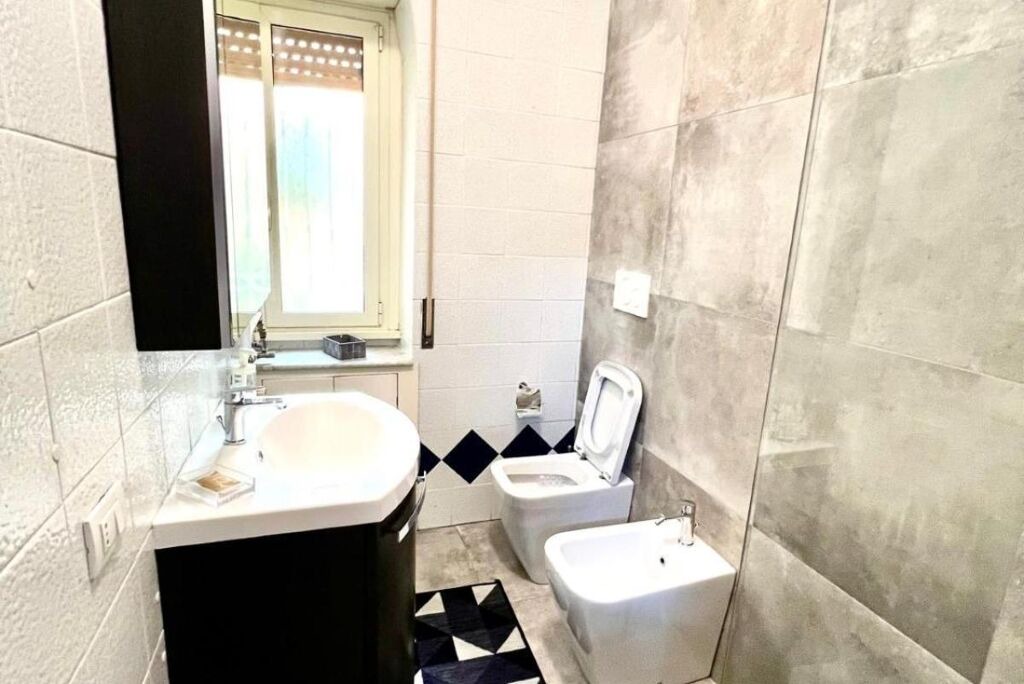 Photo of Bathroom in Quartiere XXVII Primavalle