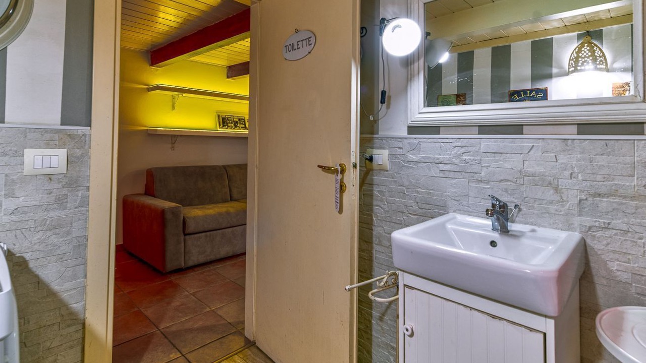 Photo of Bathroom in Civitavecchia