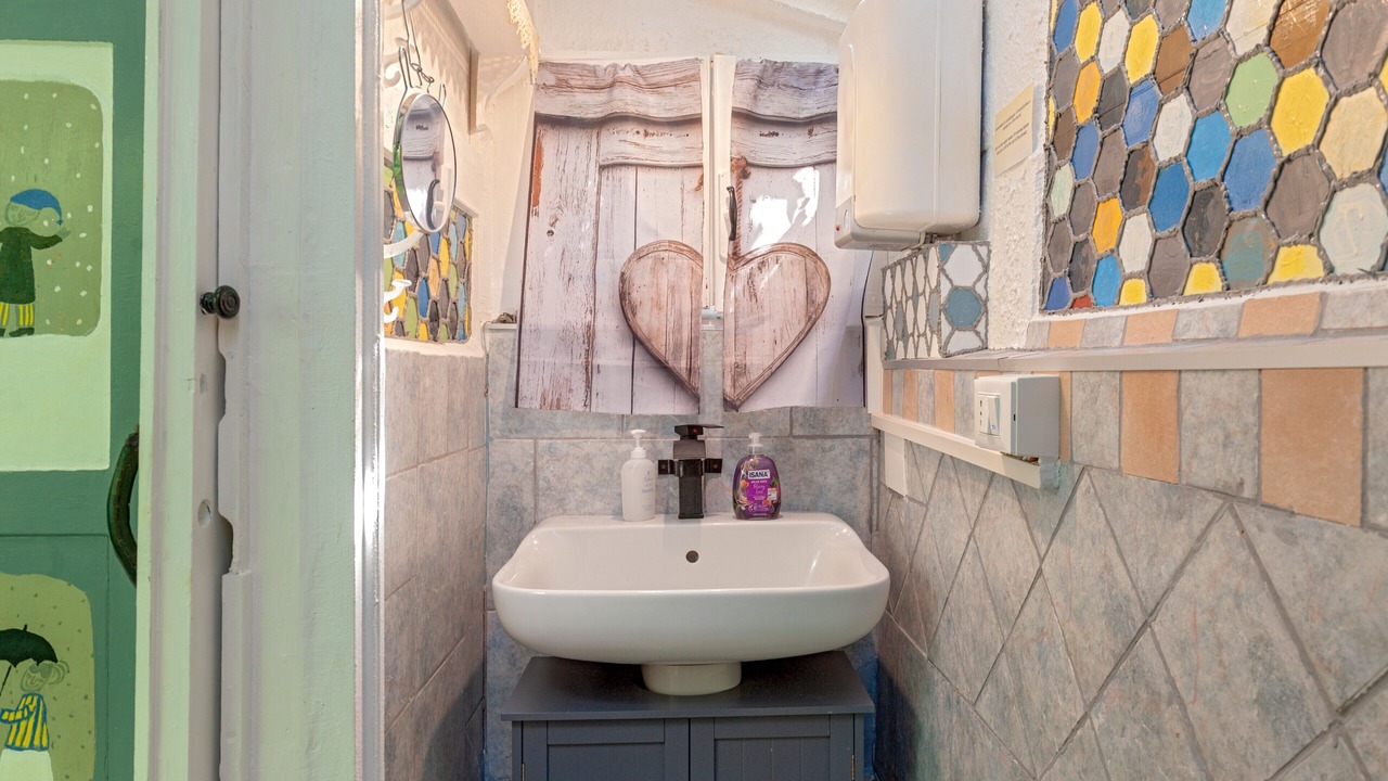 Photo of Bathroom in Vada