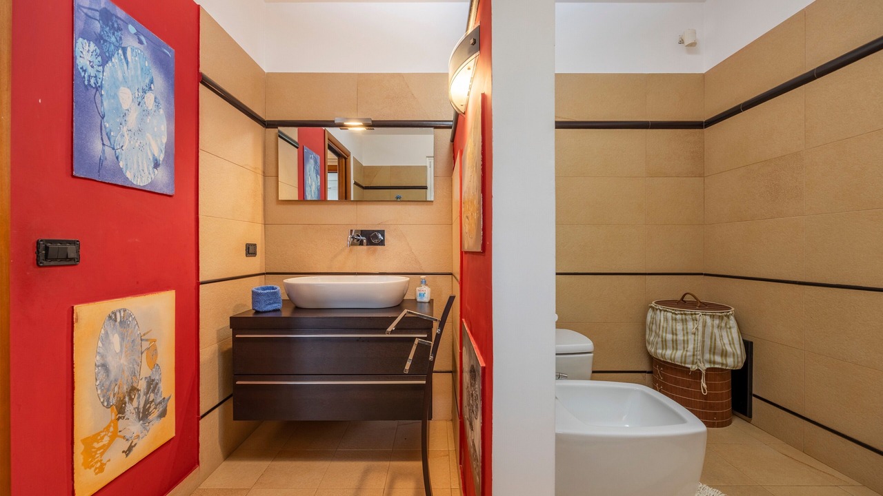 Photo of Bathroom in Carini