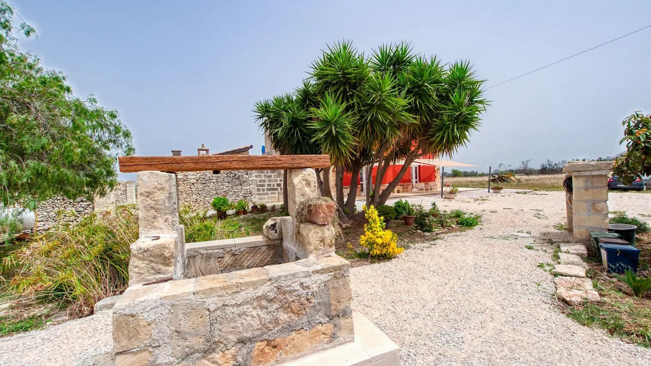 Photo of Outdoor in Merine