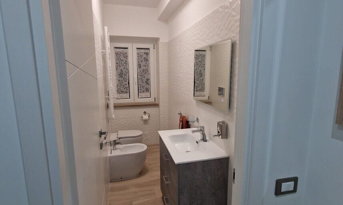 Photo of Bathroom in Zona XVIII Capannelle