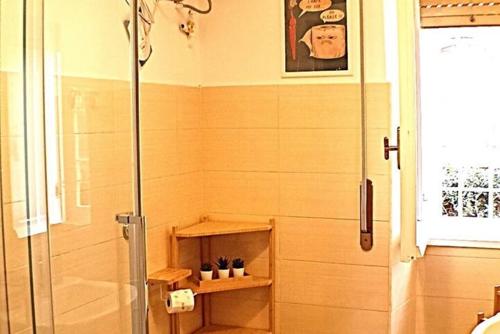 Photo of Bathroom in Aurelio