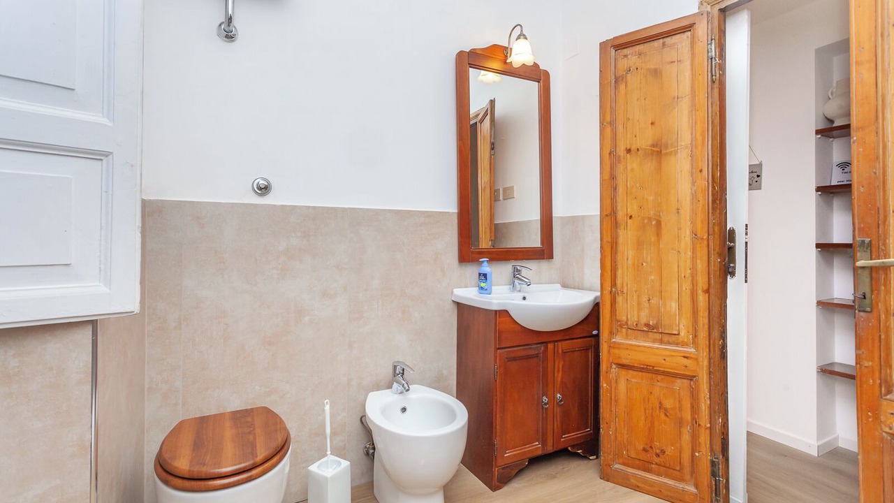 Photo of Bathroom in Rione VII Regola