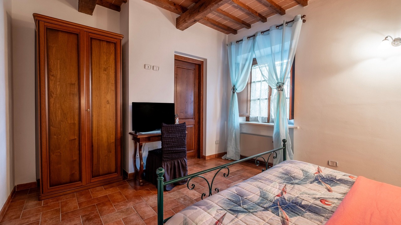 Photo of Bedroom in Catabbio