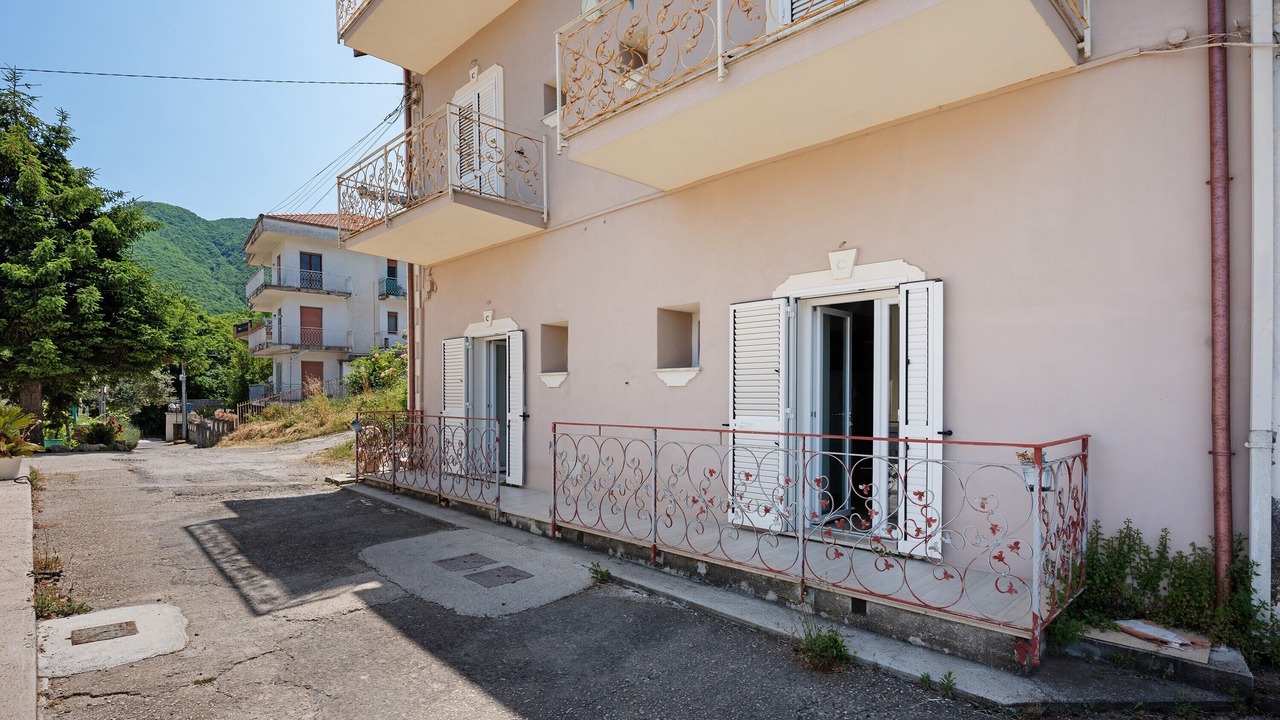 Photo of Outdoor in Piazza-Tralia-Pendolo