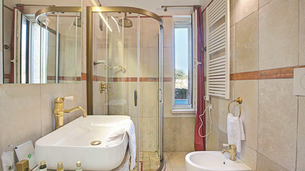Photo of Bathroom in Villa Castelli