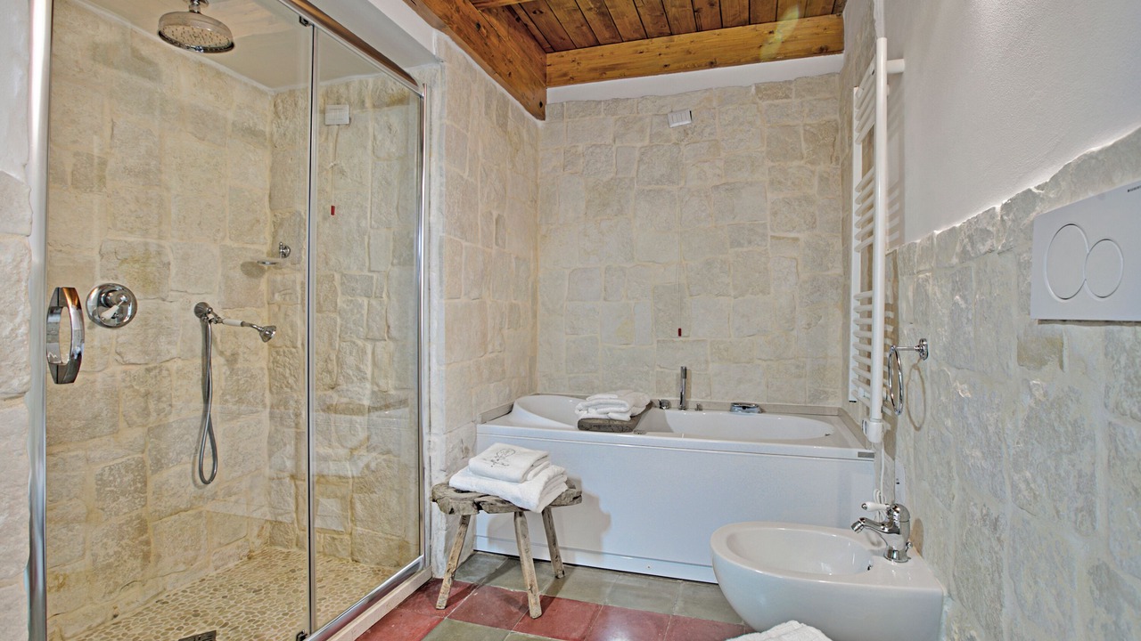 Photo of Bathroom in Villa Castelli