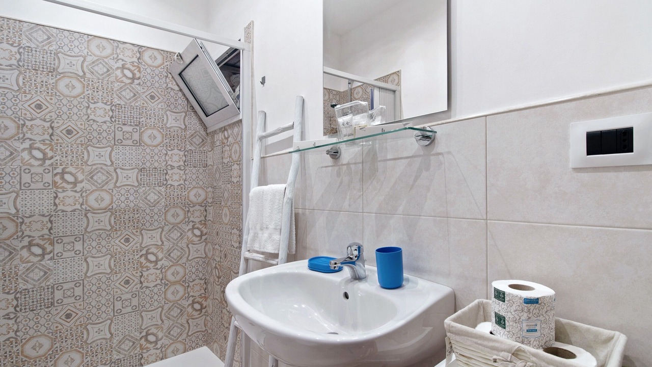 Photo of Bathroom in Old Town